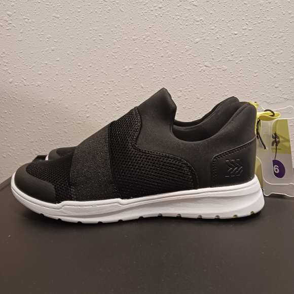 Kids Delta Slip-On Apparel Water Shoes - All in Motion - Picture 1 of 5